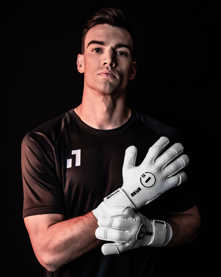 N1 Goalkeeper Zeus 2.0 Snow UGT+II – N1 Goalkeeper Gloves USA