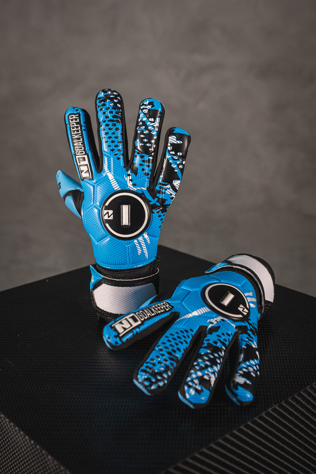 N1 Goalkeeper Zeus Kids Blue – N1 Goalkeeper Gloves USA
